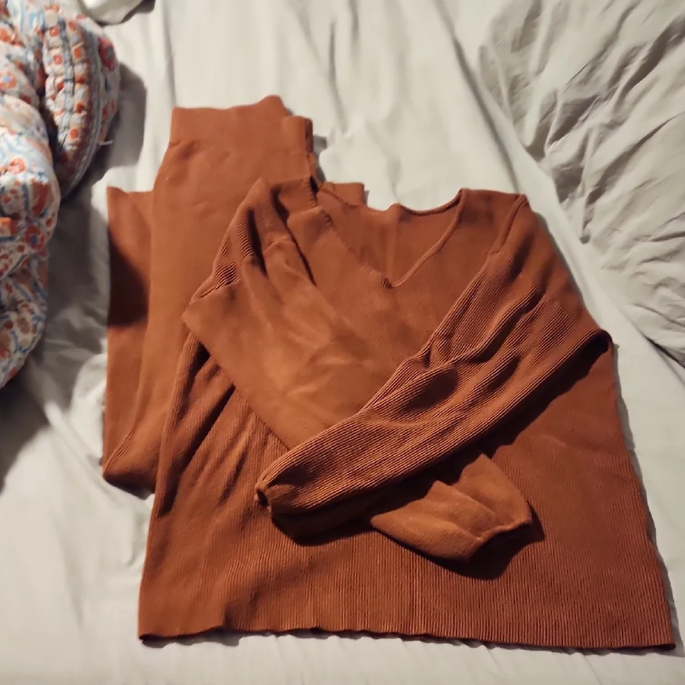 Women's Rust-Brown Sweater Set - Picture 1 of 3